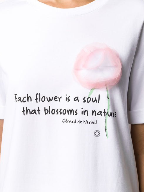Camiseta flores adornos